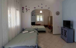 Anna's Suites 